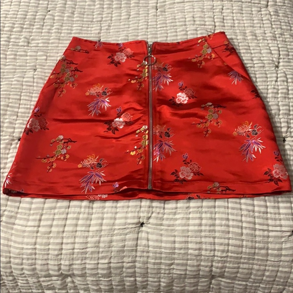 Embroidered skirt 💕